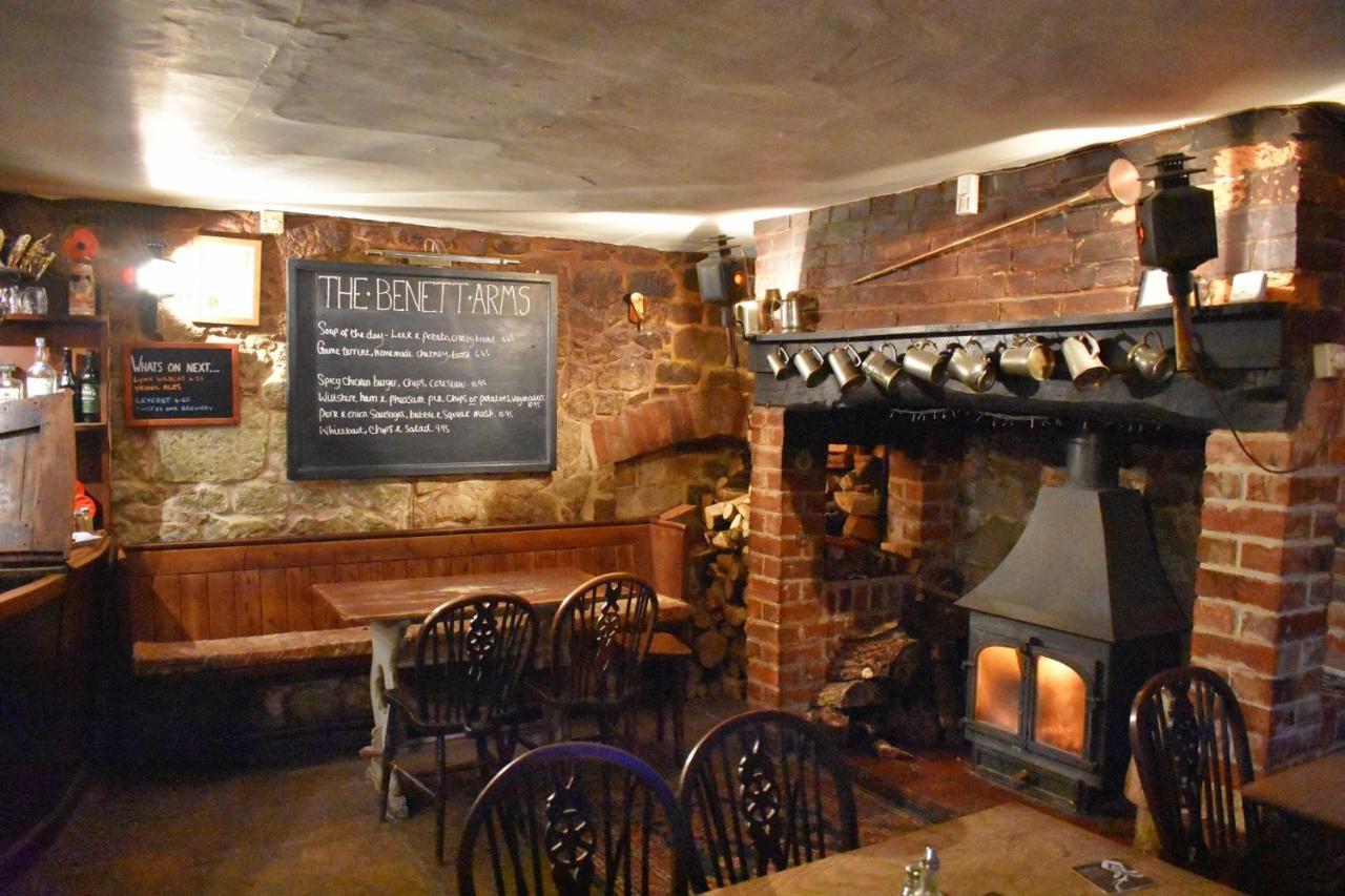 The Benett Arms Bed & Breakfast Шафтсбъри Екстериор снимка